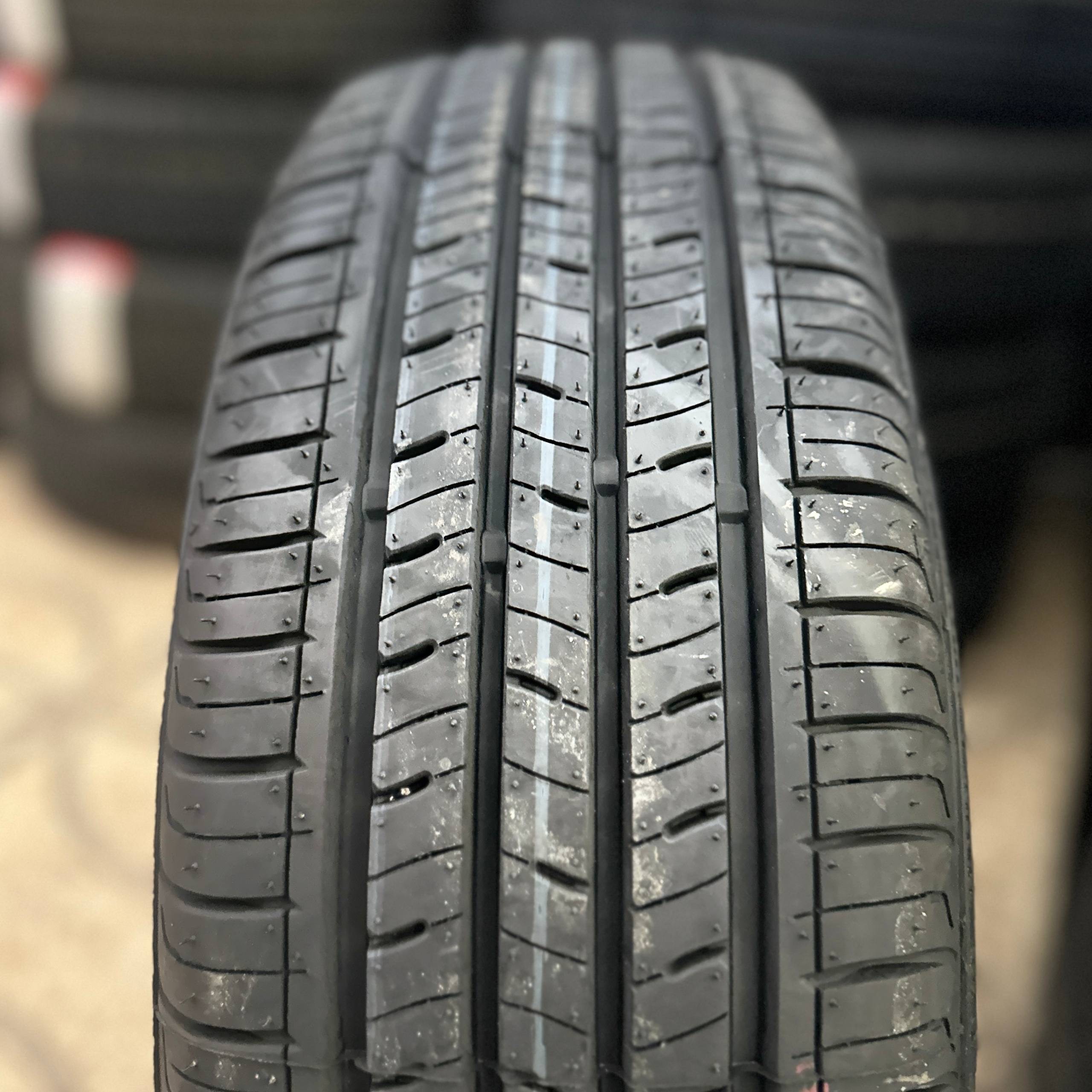لاستیک رازی 185/65/14 طرح گل RG-410 ساخت 2026