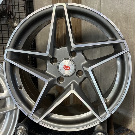 رینگ Vossen ووسن سایز 16 جا پیچ ۱۰۸ تراش دودی